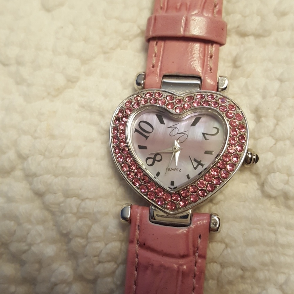Pink watch. - Picture 3 of 3